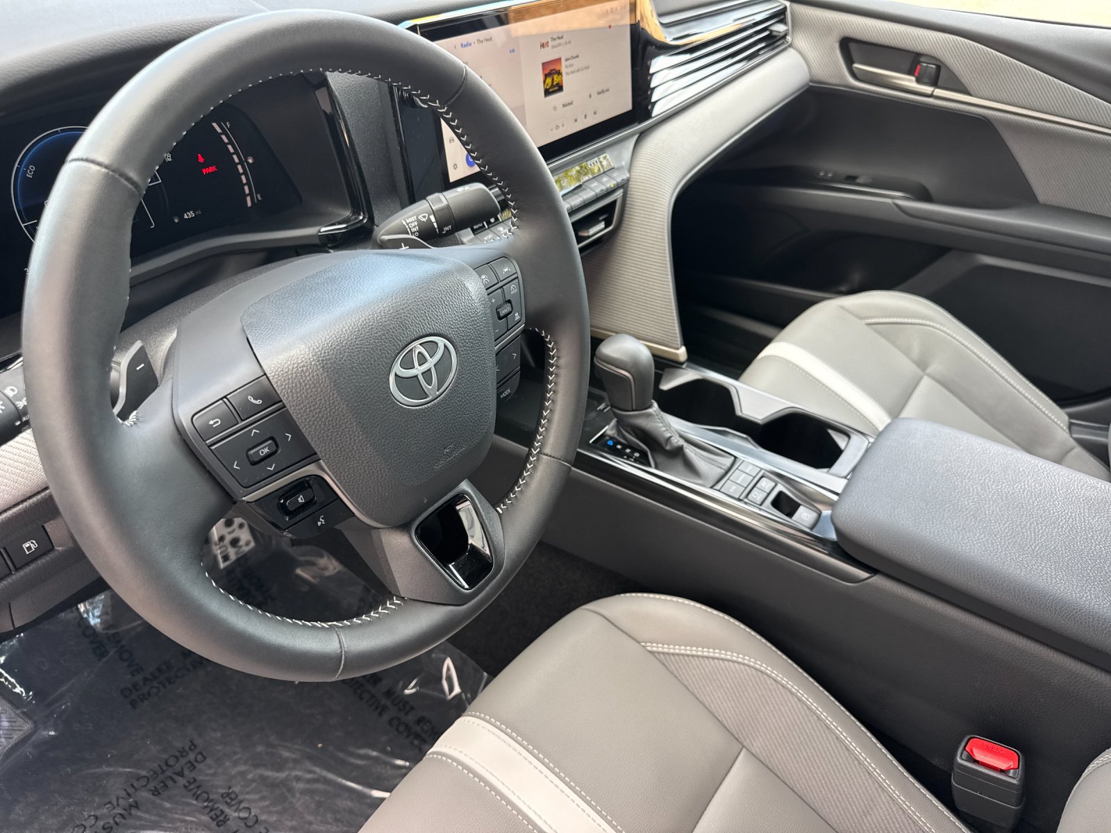 Used 2026 Toyota Camry SE w/ Multimedia Upgrade Package FWD image 10