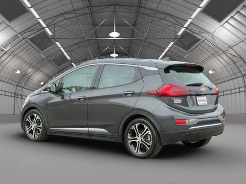 Used 2017 Chevrolet Bolt Premier w/ Driver Confidence II Package image 5