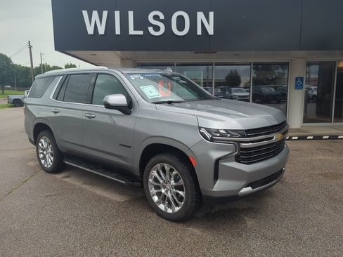 Used 2024 Chevrolet Tahoe LT w/ Luxury Package AWD/4WD image 1
