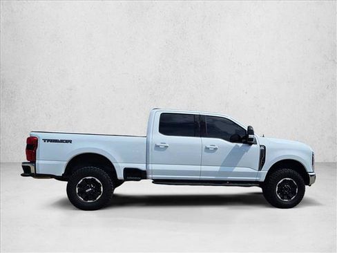 Used 2026 Ford F250 Lariat w/ Tremor Off-Road Package AWD/4WD image 4
