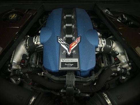 Used 2025 Chevrolet Corvette ZR1 w/ Stealth Interior Trim Package RWD image 59