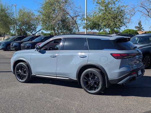 Certified 2025 INFINITI QX60 Luxe w/ Black Edition image 4