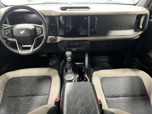 Used 2022 Ford Bronco Wildtrak AWD/4WD image 27