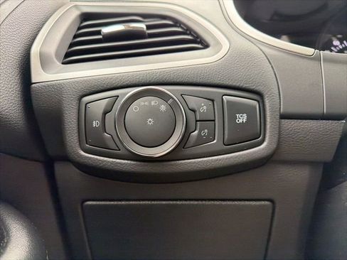 Used 2020 Ford Edge SEL w/ Cold Weather Package image 22