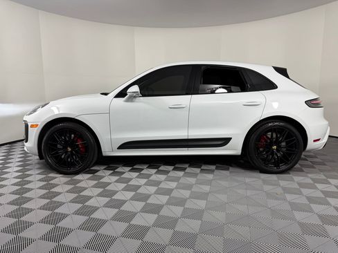 Used 2023 Porsche Macan GTS image 2