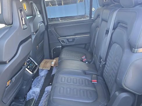 Used 2024 Rivian R1S Adventure AWD/4WD image 5