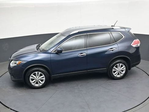Used 2016 Nissan Rogue SV image 25