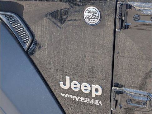 Used 2021 Jeep Wrangler Unlimited Sport AWD/4WD image 23