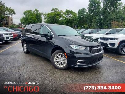 Certified 2024 Chrysler Pacifica Touring-L
