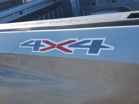 Used 2025 Chevrolet Silverado 1500 LT image 5