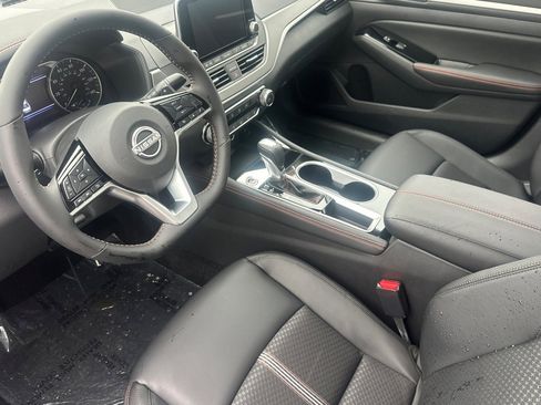 New 2025 Nissan Altima 2.5 SR image 10
