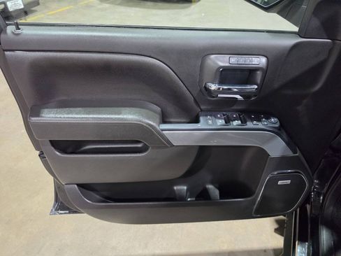 Used 2018 Chevrolet Silverado 1500 LTZ Z71 w/ LTZ Plus Package AWD/4WD image 29