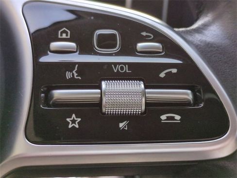 Used 2020 Mercedes-Benz C 300 Sedan image 31