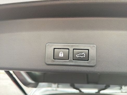 Certified 2023 Subaru Ascent Touring AWD/4WD image 19