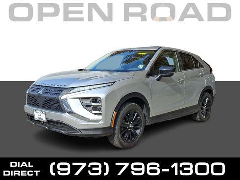 Used 2023 Mitsubishi Eclipse Cross LE image 1