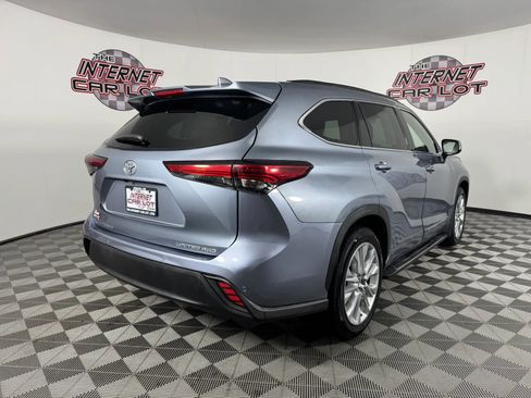 Used 2020 Toyota Highlander Limited image 7