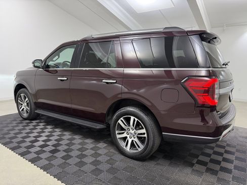 Used 2024 Ford Expedition Limited image 5