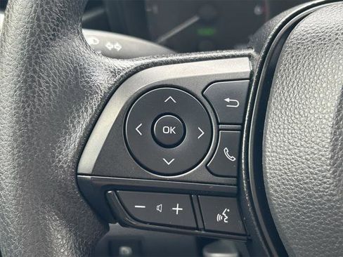 Certified 2025 Toyota RAV4 LE image 29