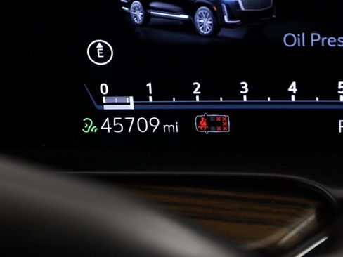 Used 2023 Cadillac Escalade Premium Luxury image 42