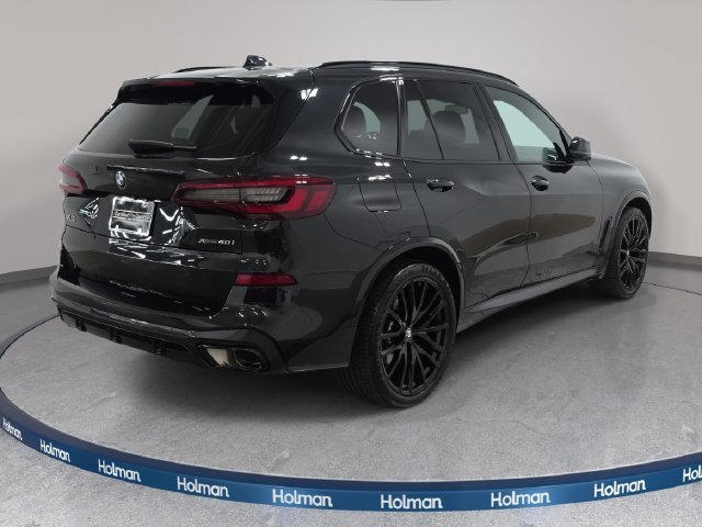 Used 2022 BMW X5 xDrive40i w/ M Sport Package AWD/4WD image 6