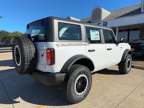 New 2025 Ford Bronco Base w/ Sasquatch Package image 8