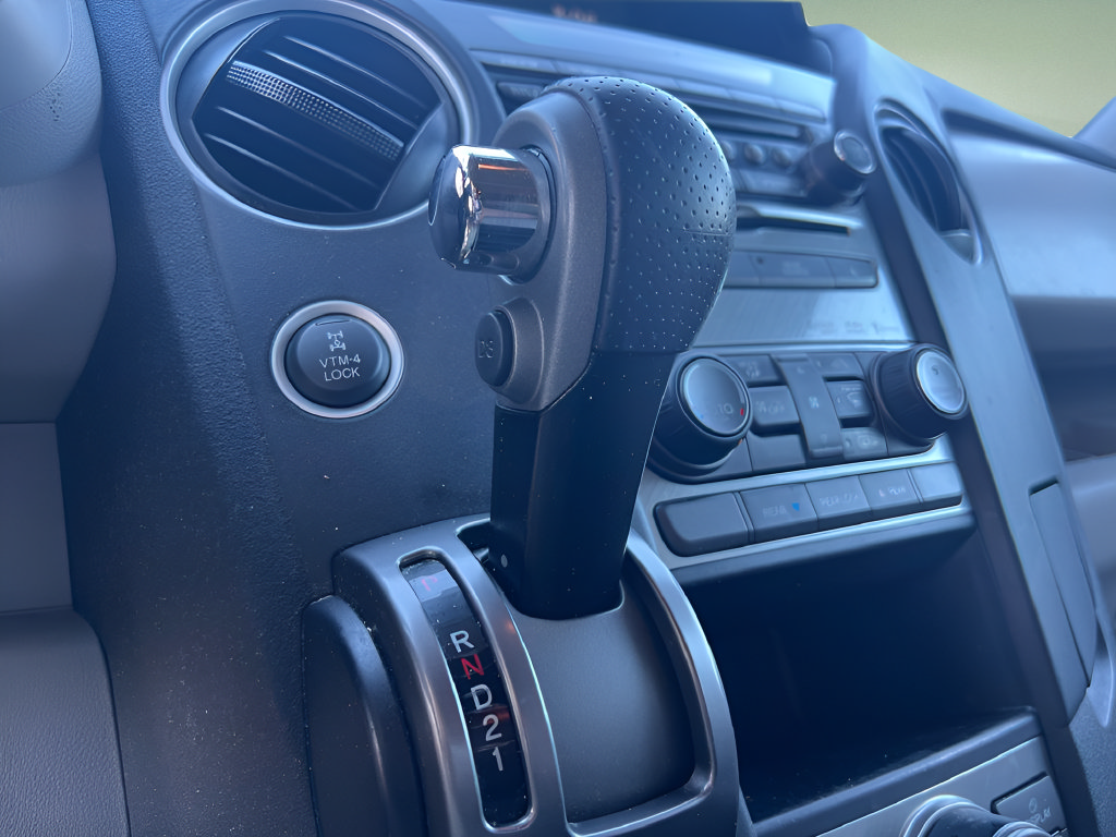 Used 2015 Honda Pilot SE image 31