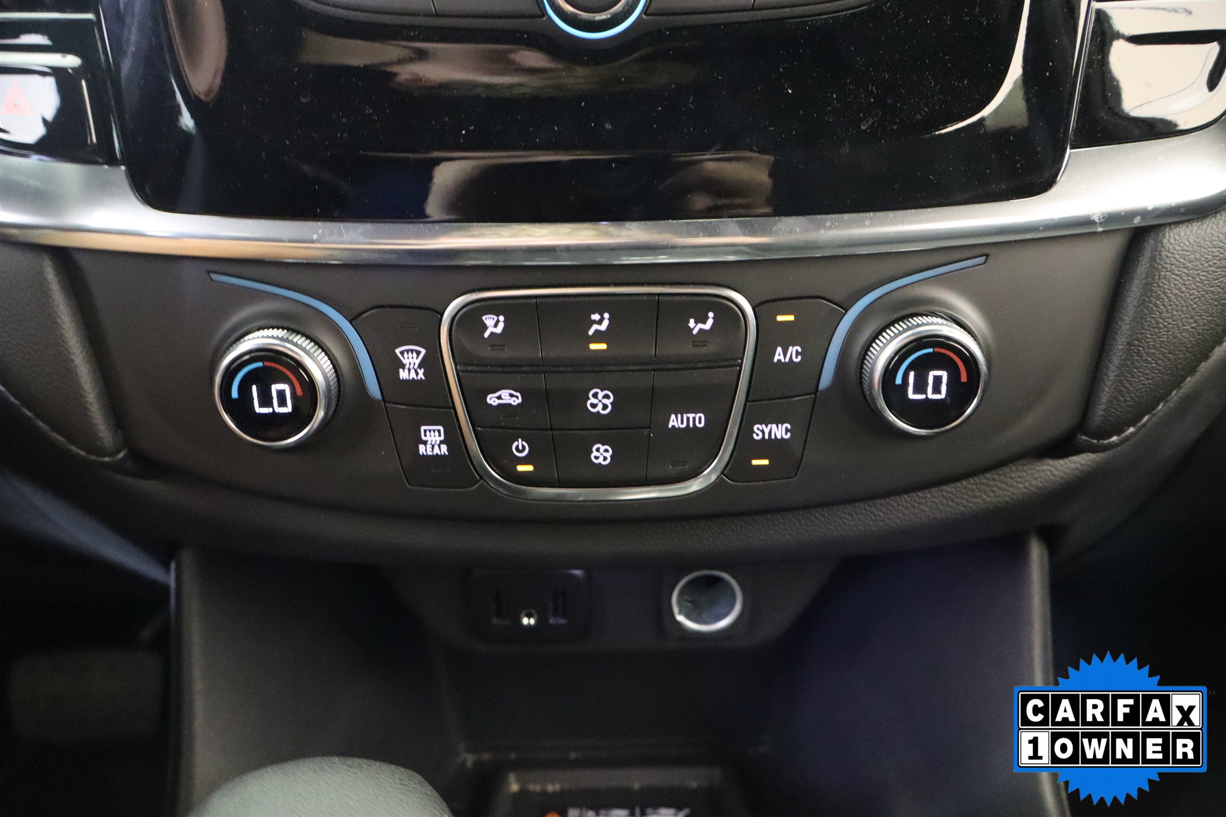 Used 2023 Chevrolet Traverse LT FWD image 26