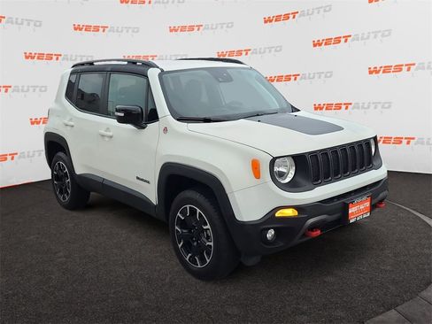 Used 2023 Jeep Renegade Trailhawk image 7