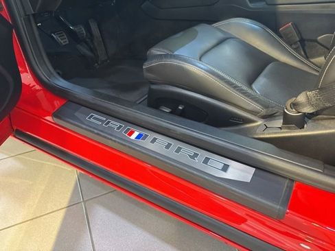 Used 2020 Chevrolet Camaro SS RWD image 12