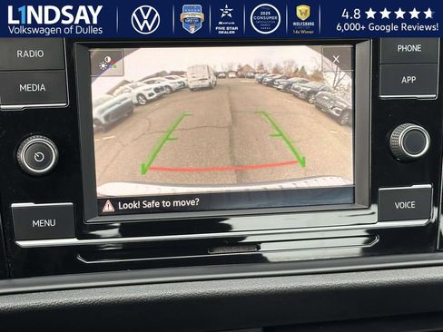 Used 2020 Volkswagen Jetta SE image 16