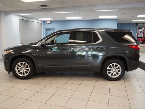Used 2019 Chevrolet Traverse LT w/ LPO, Floor Liner Package AWD/4WD image 2