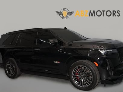 Used 2023 Cadillac Escalade V w/ LPO, ONYX Package