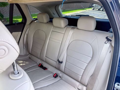 Used 2022 Mercedes-Benz GLC 300 4MATIC image 35