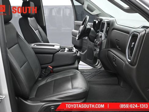 Used 2019 Chevrolet Silverado 1500 LTZ AWD/4WD image 32