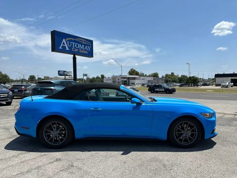 Used 2017 Ford Mustang Premium RWD image 6