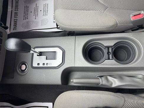 Used 2020 Nissan Frontier SV w/ Midnight Edition Floor Mats image 23