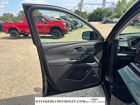 Used 2020 Chevrolet Traverse Premier w/ Redline Edition AWD/4WD image 19