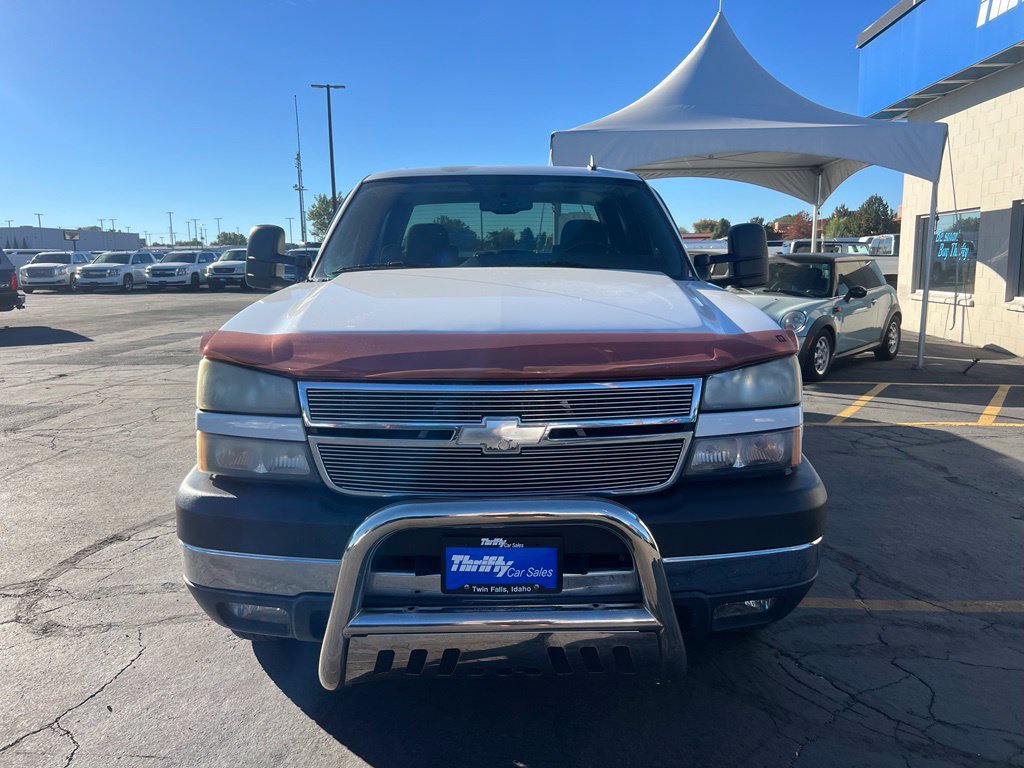 Used 2006 Chevrolet Silverado 2500 LT w/ Onstar Plus Package AWD/4WD image 8
