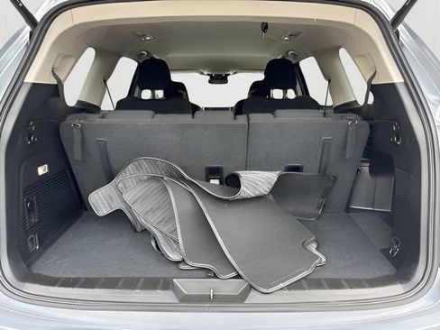 Used 2025 Subaru Ascent Premium AWD/4WD image 11