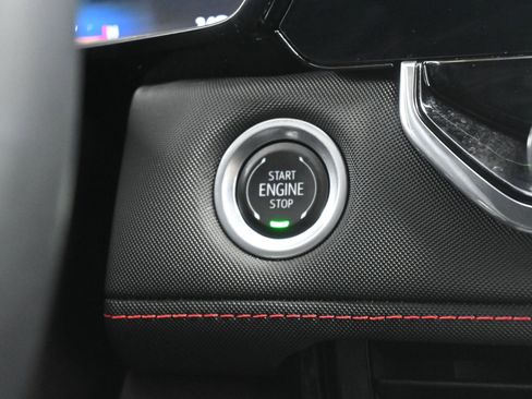 Used 2024 Chevrolet Colorado Z71 w/ Z71 Convenience Package 2 image 38