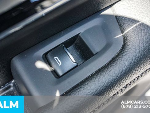 Used 2025 GMC Yukon XL Denali image 54