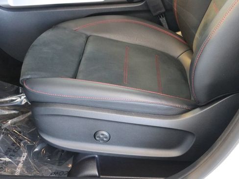Used 2021 Mercedes-Benz GLB 35 AMG 4MATIC image 26