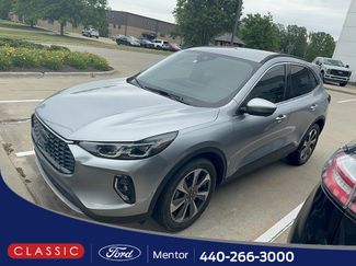 Used 2023 Ford Escape Platinum w/ Premium Technology Package AWD/4WD video 1
