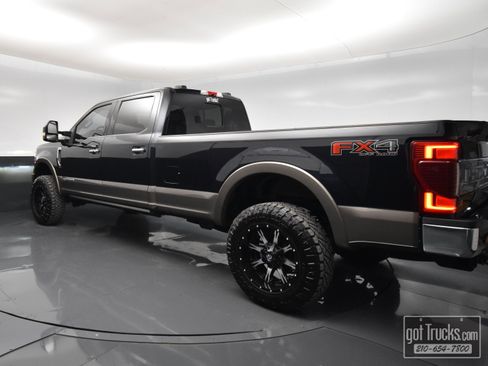 Used 2022 Ford F350 King Ranch w/ King Ranch Ultimate Package AWD/4WD image 5