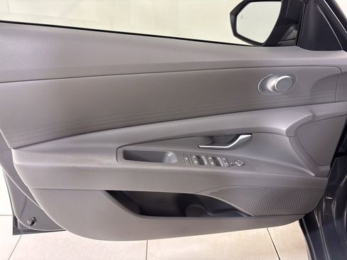 Used 2023 Hyundai Elantra SEL w/ Preferred Accessory Package image 16