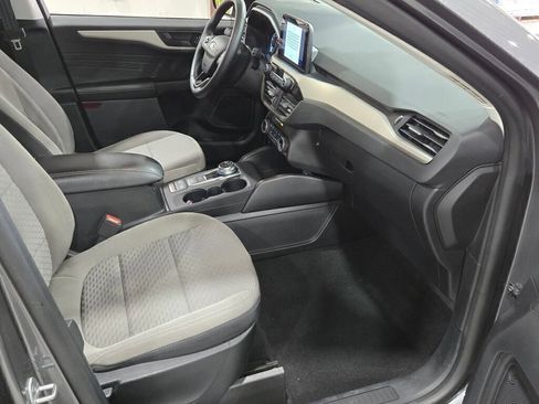 Certified 2022 Ford Escape SE w/ Convenience Package image 6