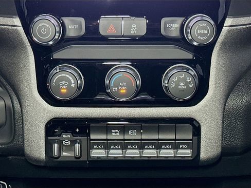 New 2026 RAM 5500 Tradesman AWD/4WD image 10