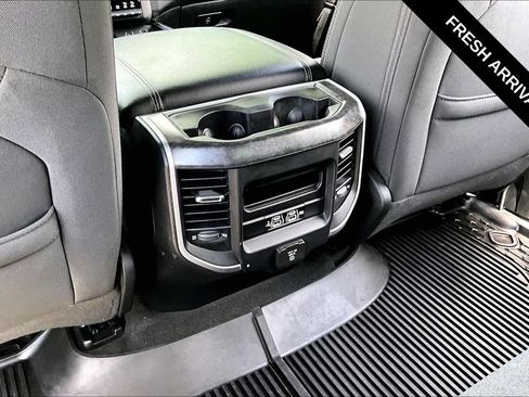 Used 2020 RAM 1500 Big Horn AWD/4WD image 11