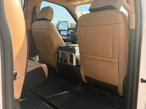 Used 2022 Ford F350 Lariat w/ Lariat Value Package AWD/4WD image 31