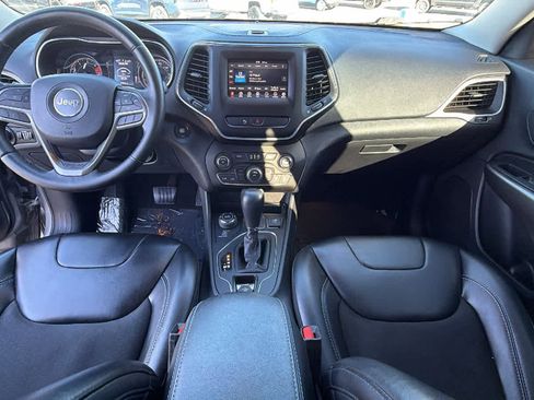 Used 2020 Jeep Cherokee Latitude Plus image 26